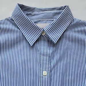 Banana Republic Navy Striped Button Down Non-iron Women Shirt - Size 10